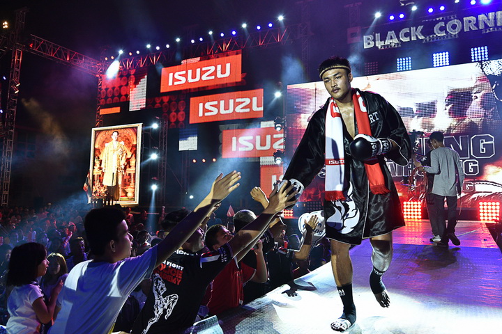 iamcar_isuzu thaiflight1